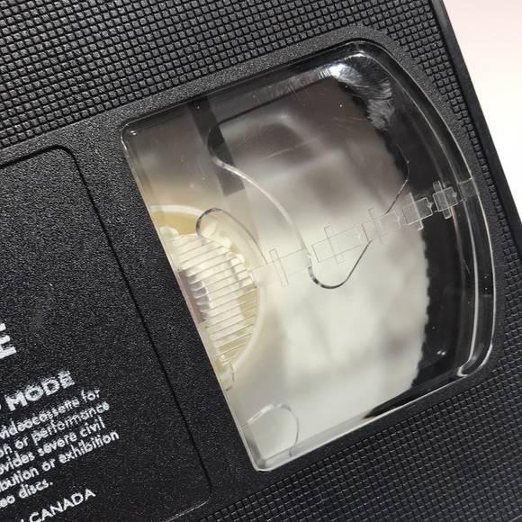 ✨Sold✨It’s A Wonderful Life Vintage VHS Frank Capra’s Original Uncut Version - Picture 7 of 10